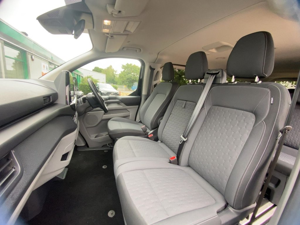 USED 2025 25 FORD TOURNEO CUSTOM 2.0 320 EcoBlue Titanium Minibus Double Cab 5dr Diesel Auto L2 Euro 6 (s/s) (170 ps) CARPLAY+SATNAV+KEYLESS+CLIMATE