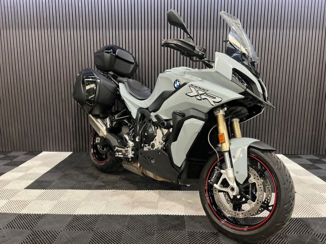 View our BMW S 1000 XR