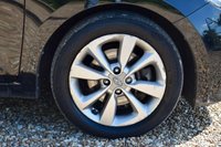 USED 2017 17 HYUNDAI I20 1.0 T-GDi Premium Nav Hatchback 5dr Petrol Manual Euro 6 (s/s) (100 ps) 2 OWNERS, NEW MOT, 8 SERVICES! SAT NAV, R/CAMERA, DAB, BLUETOOTH!