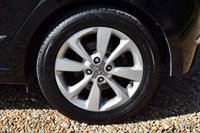 USED 2017 17 HYUNDAI I20 1.0 T-GDi Premium Nav Hatchback 5dr Petrol Manual Euro 6 (s/s) (100 ps) 2 OWNERS, NEW MOT, 8 SERVICES! SAT NAV, R/CAMERA, DAB, BLUETOOTH!