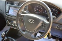 USED 2017 17 HYUNDAI I20 1.0 T-GDi Premium Nav Hatchback 5dr Petrol Manual Euro 6 (s/s) (100 ps) 2 OWNERS, NEW MOT, 8 SERVICES! SAT NAV, R/CAMERA, DAB, BLUETOOTH!