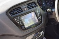 USED 2017 17 HYUNDAI I20 1.0 T-GDi Premium Nav Hatchback 5dr Petrol Manual Euro 6 (s/s) (100 ps) 2 OWNERS, NEW MOT, 8 SERVICES! SAT NAV, R/CAMERA, DAB, BLUETOOTH!