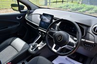 USED 2023 23 RENAULT ZOE R135 EV50 52kWh Iconic Hatchback 5dr Electric Auto (Boost Charge) (134 bhp) 1 OWNER, FRSH + HEALTH CHECK! NAV, CAMERA, CARPLAY, HEATED SEATS!