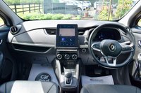 USED 2023 23 RENAULT ZOE R135 EV50 52kWh Iconic Hatchback 5dr Electric Auto (Boost Charge) (134 bhp) 1 OWNER, FRSH + HEALTH CHECK! NAV, CAMERA, CARPLAY, HEATED SEATS!