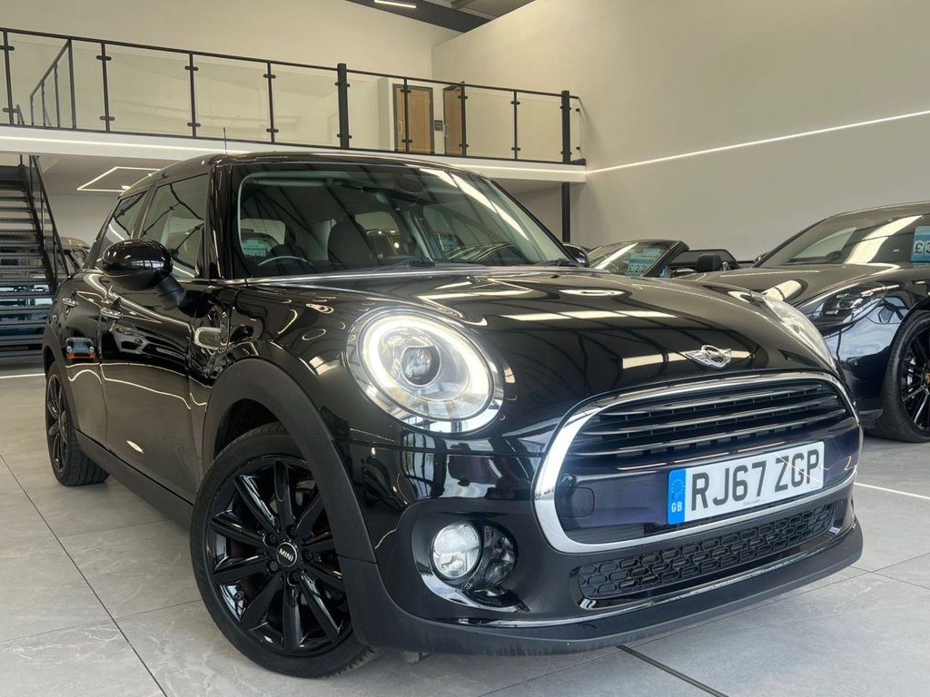 2017 MINI HATCH