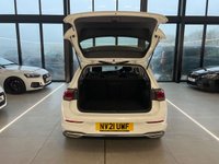USED 2021 21 VOLKSWAGEN GOLF 1.5 eTSI MHEV Style Hatchback 5dr Petrol Hybrid DSG Euro 6 (s/s) (150 ps) 