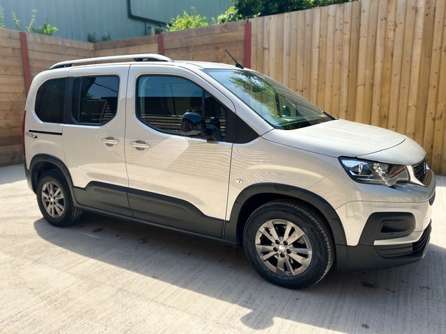 View our PEUGEOT RIFTER