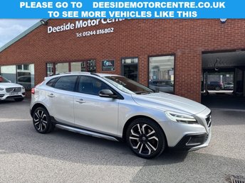 View our VOLVO V40 CROSS COUNTRY