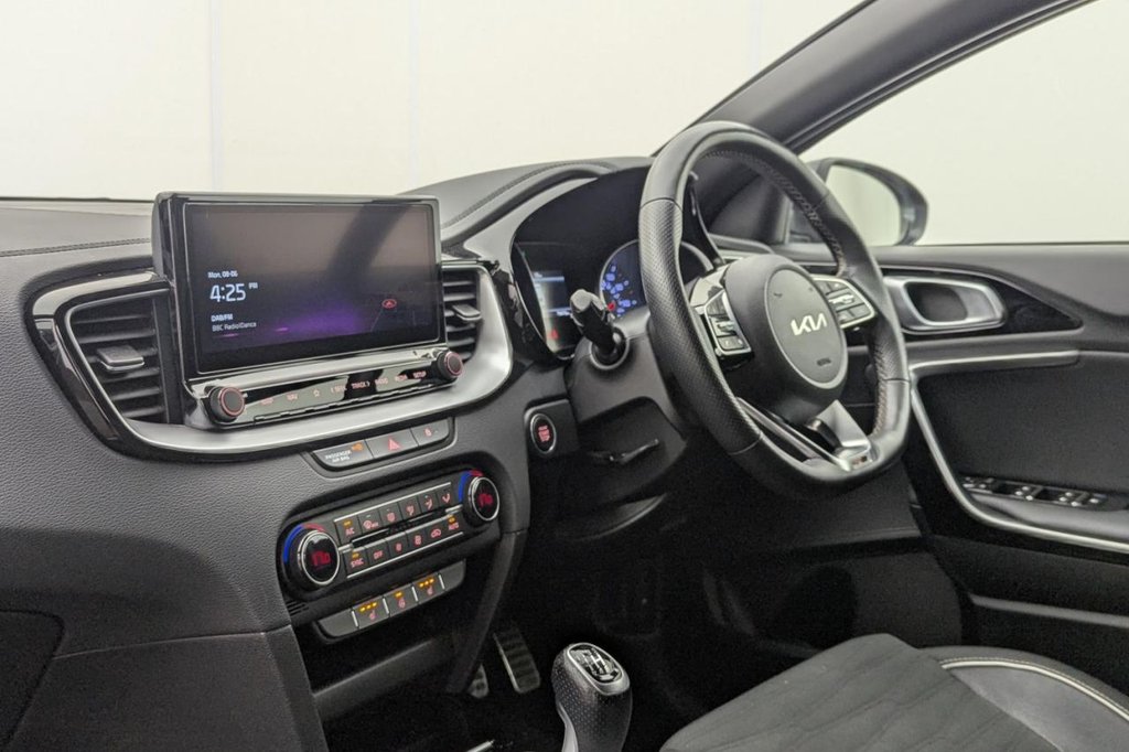 USED 2023 23 KIA PROCEED 1.5 T-GDi GT-Line Shooting Brake 5dr Petrol Manual Euro 6 (s/s) (158 bhp) Award Winning 5 Star Dealership