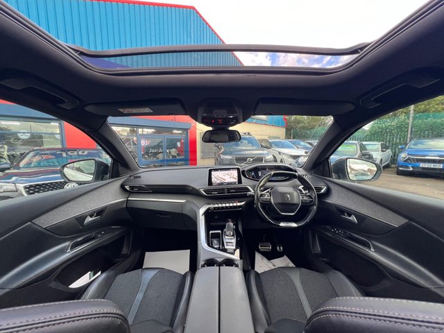 View our PEUGEOT 5008