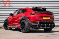 USED 2024 S LAMBORGHINI URUS 4.0 V8 BiTurbo S SUV 5dr Petrol Auto 4WD Euro 6 (666 ps) Carbon Fibre Package + 23" Tailgate Alloys + Style Package with Front Splitter