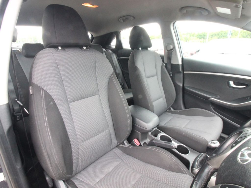 USED 2015 15 HYUNDAI I30 1.4 Blue Drive SE Nav Hatchback 5dr Petrol Manual Euro 6 (s/s) (100 ps) **CLEARANCE VEHICLE**