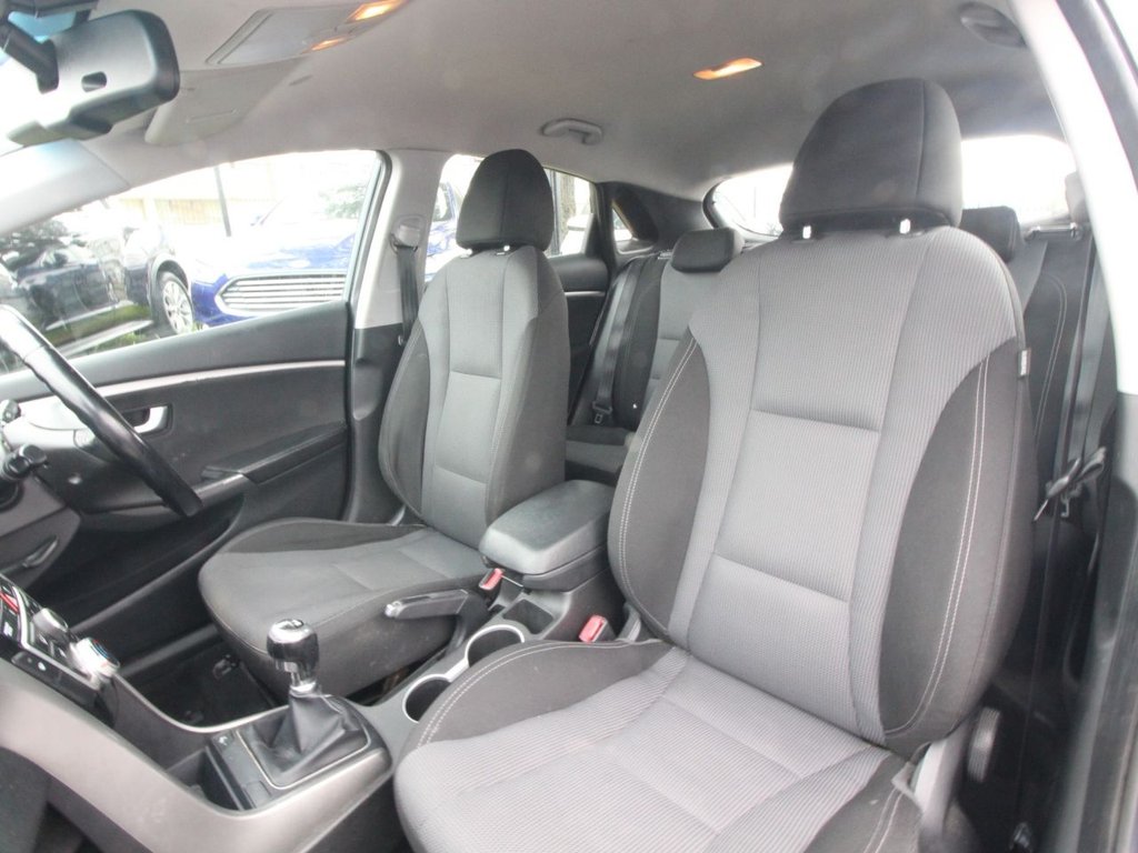 USED 2015 15 HYUNDAI I30 1.4 Blue Drive SE Nav Hatchback 5dr Petrol Manual Euro 6 (s/s) (100 ps) **CLEARANCE VEHICLE**