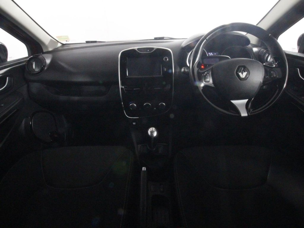 USED 2016 16 RENAULT CLIO 1.2 16V Dynamique Nav Hatchback 5dr Petrol Manual Euro 6 (75 ps) 