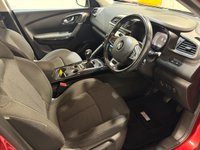USED 2017 17 RENAULT KADJAR 1.2 TCe Dynamique Nav SUV 5dr Petrol Manual Euro 6 (s/s) (130 ps) Sat Nav-DAB Radio-Air Con