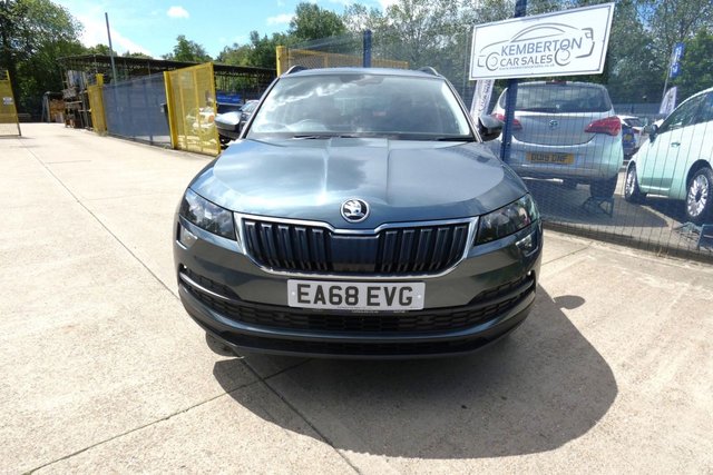 View our SKODA KAROQ