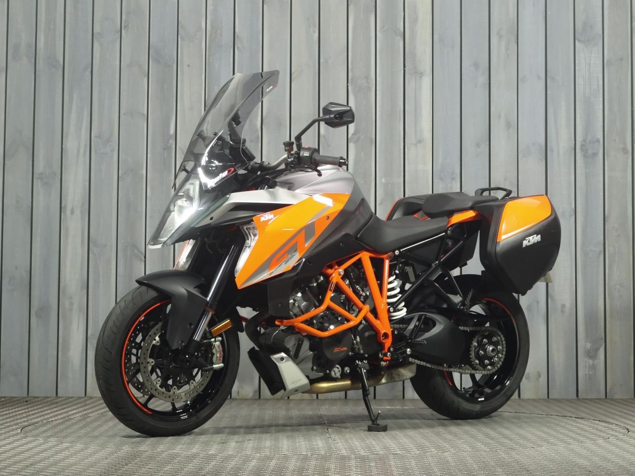 KTM 1290 Super Duke GT