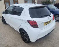 USED 2016 16 TOYOTA YARIS 1.33 Dual VVT-i Design Hatchback 5dr Petrol Multidrive S Euro 6 (99 ps) AUTOMATIC - &pound;35 ROAD TAX - SERVICE RECORDS - PARKING CAM - APPLE CARPLAY-ANDROID AUTO - CRUISE CONTROL - DAB RADIO