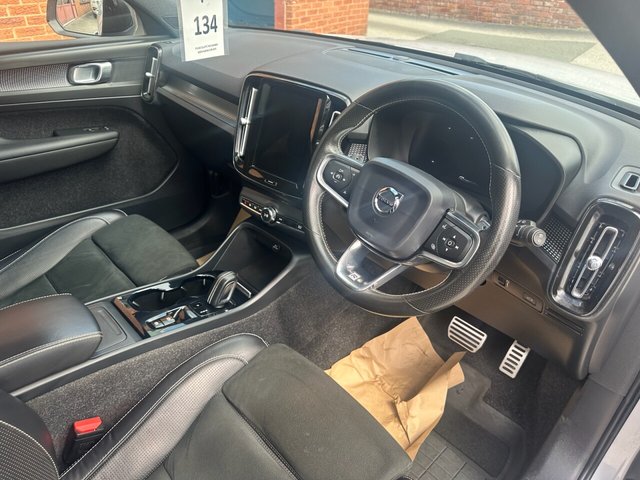 View our VOLVO XC40
