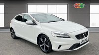 USED 2019 19 VOLVO V40 2.0 T2 GPF R-Design Hatchback 5dr Petrol Manual Euro 6 (s/s) (122 ps) Alloy wheels - Rear parking sensors