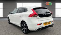 USED 2019 19 VOLVO V40 2.0 T2 GPF R-Design Hatchback 5dr Petrol Manual Euro 6 (s/s) (122 ps) Alloy wheels - Rear parking sensors