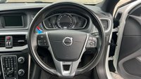 USED 2019 19 VOLVO V40 2.0 T2 GPF R-Design Hatchback 5dr Petrol Manual Euro 6 (s/s) (122 ps) Alloy wheels - Rear parking sensors