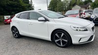 USED 2019 19 VOLVO V40 2.0 T2 GPF R-Design Hatchback 5dr Petrol Manual Euro 6 (s/s) (122 ps) Alloy wheels - Rear parking sensors