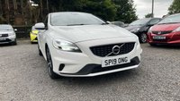 USED 2019 19 VOLVO V40 2.0 T2 GPF R-Design Hatchback 5dr Petrol Manual Euro 6 (s/s) (122 ps) Alloy wheels - Rear parking sensors