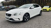 USED 2019 19 VOLVO V40 2.0 T2 GPF R-Design Hatchback 5dr Petrol Manual Euro 6 (s/s) (122 ps) Alloy wheels - Rear parking sensors