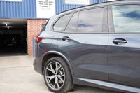 USED 2021 21 BMW X5 3.0 45e 24kWh M Sport SUV 5dr Petrol Plug-in Hybrid Auto xDrive Euro 6 (s/s) (394 ps) 21 Inch Light weight Alloys, Perfortaed Leather, Electric Tow Bar