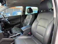 USED 2016 16 HYUNDAI TUCSON 2.0 CRDi Premium SUV 5dr Diesel Auto 4WD Euro 6 (136 ps) 