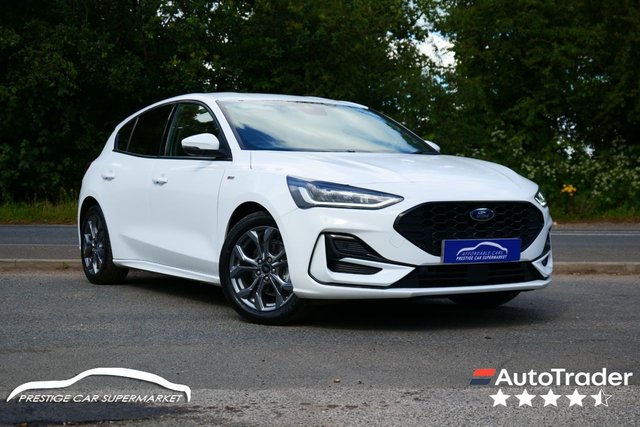 View our Ford Focus 1.0T EcoBoost ST-Line Hatchback 5dr Petrol Manual Euro 6 (s/s) (125 ps)