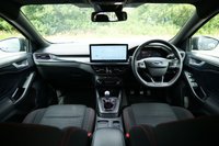 USED 2024 24 FORD FOCUS 1.0T EcoBoost MHEV ST-Line Hatchback 5dr Petrol Hybrid Manual Euro 6 (s/s) (125 ps) MAGNETIC GREY METALLIC PAINTWORK + APPLE CARPLAY + F&R PARKING SENSORS