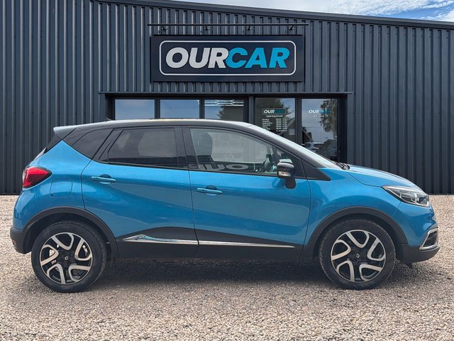 View our RENAULT CAPTUR