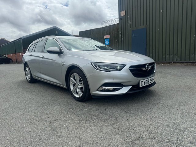 View our Vauxhall Insignia 1.6 Turbo D ecoTEC BlueInjection Elite Nav Sports Tourer 5dr Diesel Manual Euro 6 (s/s) (110 ps)