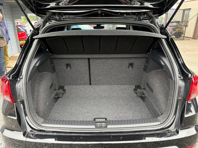 View our SEAT ARONA