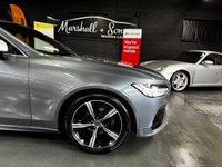 USED 2018 18 VOLVO V90 2.0 D4 R-Design Estate 5dr Diesel Auto Euro 6 (s/s) (190 ps) 2018 VOLVO V90 R-DESIGN 2.0 D4 - OSIMIUM GREY - 9 SERVICES TO 101K MILES - 2 PREVIOUS KEEPERS - HALF LEATHER - SPORT SEATS - REAR BLIND - LED HEADLIGHTS - SAT NAV - ELECTRIC FOLDING MIRRORS - CRUISE CONTROL