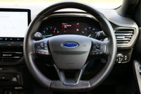 USED 2024 24 FORD FOCUS 1.0T EcoBoost MHEV ST-Line Hatchback 5dr Petrol Hybrid DCT Euro 6 (s/s) (155 ps) FROZEN WHITE METALLIC PAINTWORK + CARPLAY + PARK SENSORS + TINTS