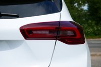 USED 2024 24 FORD FOCUS 1.0T EcoBoost MHEV ST-Line Hatchback 5dr Petrol Hybrid DCT Euro 6 (s/s) (155 ps) FROZEN WHITE METALLIC PAINTWORK + CARPLAY + PARK SENSORS + TINTS