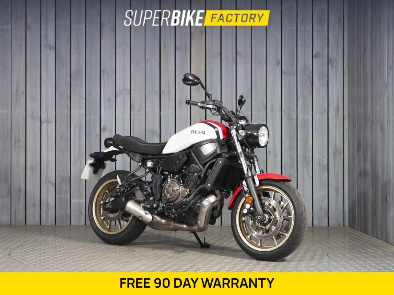 YAMAHA XSR700