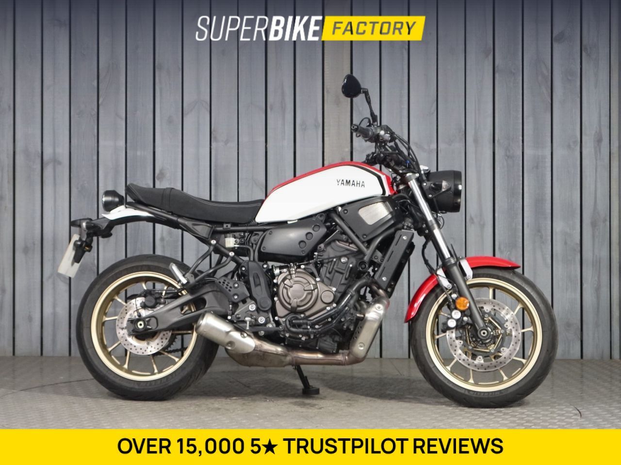 YAMAHA XSR700