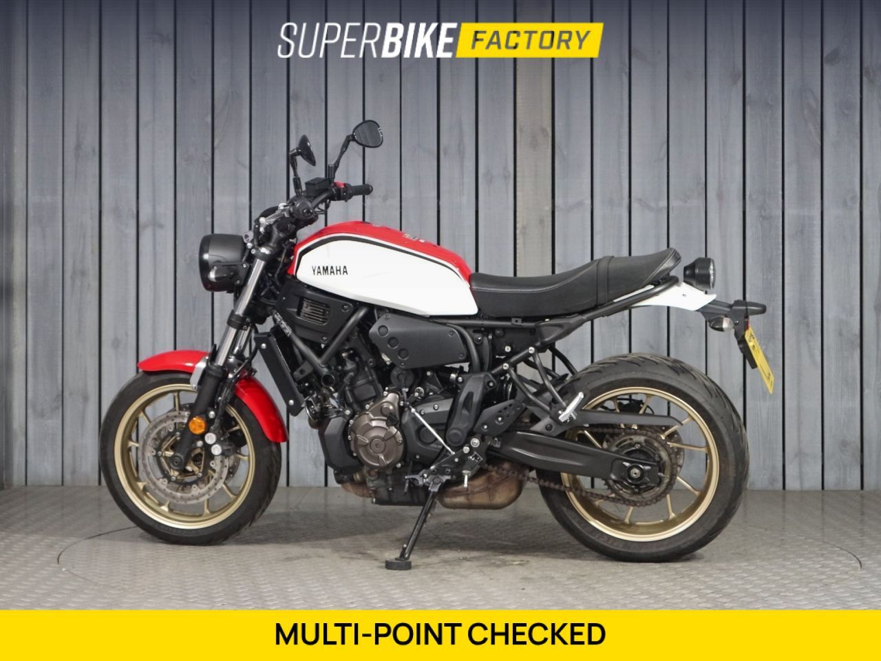 YAMAHA XSR700