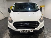 USED 2018 68 FORD TRANSIT CUSTOM 2.0 320 EcoBlue Crew Van Double Cab 5dr Diesel Manual L1 H1 Euro 6 (6 Seat) (105 ps) Bluetooth-Power fold mirrors-Cruise control & Limiter-Electric windows-Front & Rear park sensors Bluetooth-Cruise-Power fold electric heated mirrors-Front & Rear park sensors