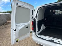 USED 2020 70 VAUXHALL COMBO 1.5 Turbo D 2300 Sportive Crew Van Double Cab 4dr Diesel Manual L2 Euro 6 (s/s) (100 ps) CREW VAN 5 SEATS * AIR CONDITIONING * CRUISE CONTROL 51000 MILES