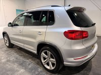 USED 2015 65 VOLKSWAGEN TIGUAN 2.0 TDI BlueMotion Tech R-Line Edition SUV 5dr Diesel DSG 4WD Euro 6 (s/s) (150 ps) Service History with 10 Stamps-Heated Leather