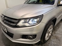USED 2015 65 VOLKSWAGEN TIGUAN 2.0 TDI BlueMotion Tech R-Line Edition SUV 5dr Diesel DSG 4WD Euro 6 (s/s) (150 ps) Service History with 10 Stamps-Heated Leather