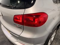 USED 2015 65 VOLKSWAGEN TIGUAN 2.0 TDI BlueMotion Tech R-Line Edition SUV 5dr Diesel DSG 4WD Euro 6 (s/s) (150 ps) Service History with 10 Stamps-Heated Leather