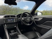USED 2017 67 JAGUAR F-PACE 2.0 D180 R-Sport SUV 5dr Diesel Auto AWD Euro 6 (s/s) (180 ps) 