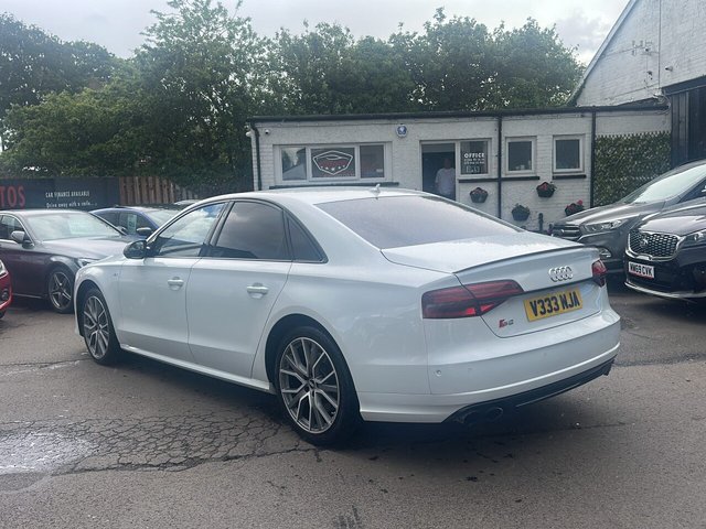 View our AUDI S8