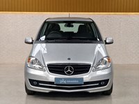 USED 2009 59 MERCEDES-BENZ A-CLASS 1.5 A160 BlueEfficiency Classic SE Hatchback 5dr Petrol Manual (139 g/km, 95 bhp) 1 DOCTOR OWNER | 16 SERVICES